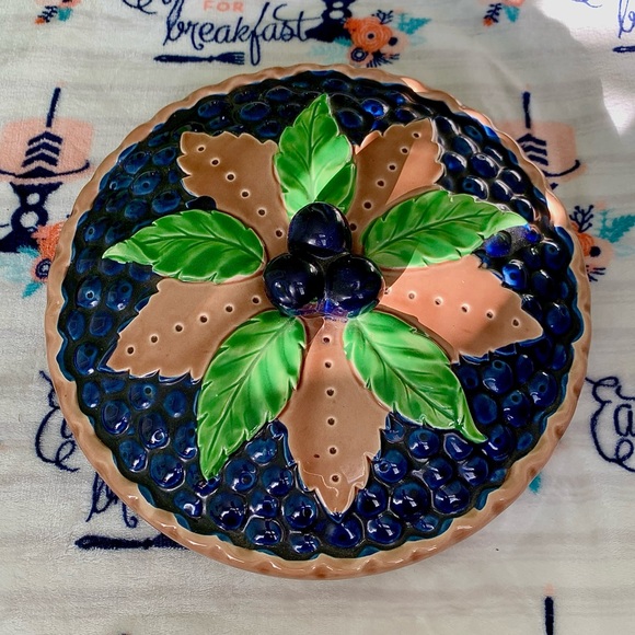 Other - 🫐🥧 Vintage 10in Blueberry 3D Vtg Pie Keeper Holder